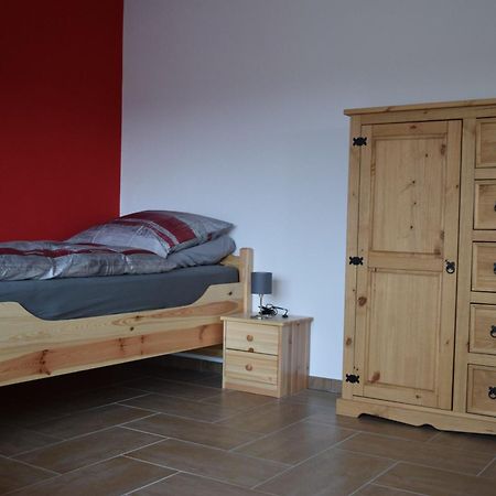 Hunsruecker-Fewo - Die Erlebnishuette - 2 Ferienwohnungen Im Hunsrueck In Unzenberg Gobenhausen Bilik gambar