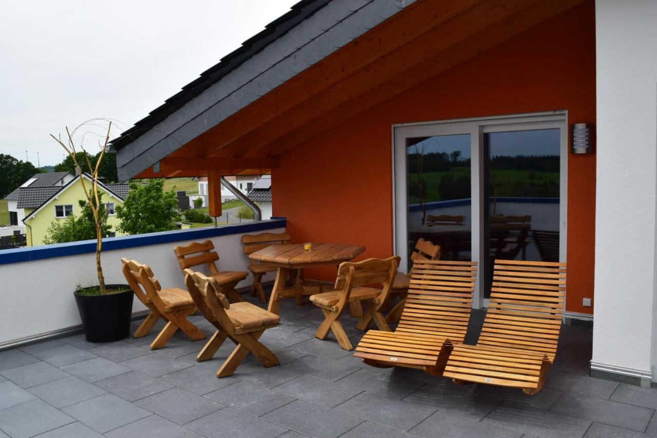 Hunsruecker-Fewo - Die Erlebnishuette - 2 Ferienwohnungen Im Hunsrueck In Unzenberg Gobenhausen Bilik gambar